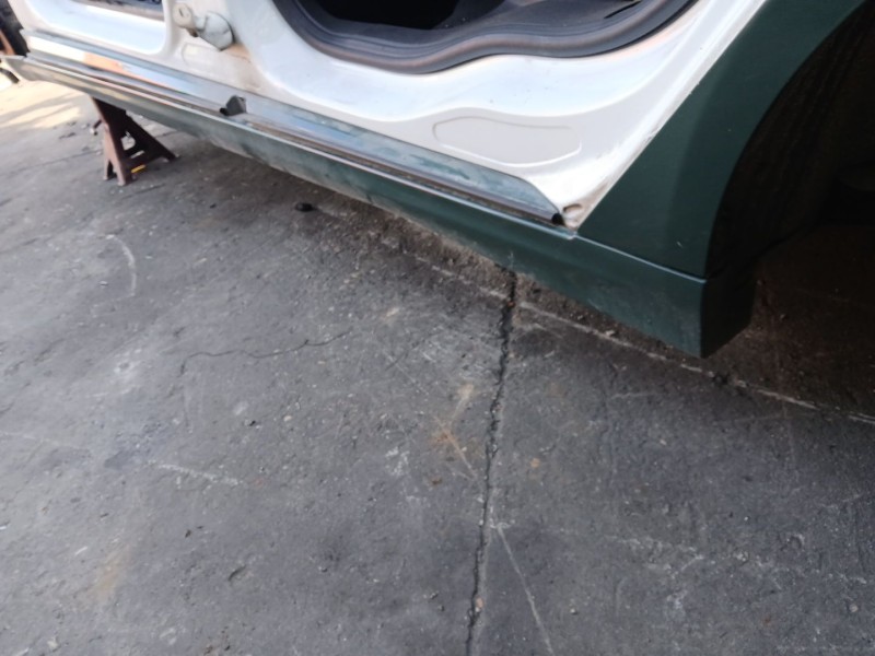 Recambio de faldon lateral para ford mondeo v hatchback (ce) 2.0 tdci referencia OEM IAM   