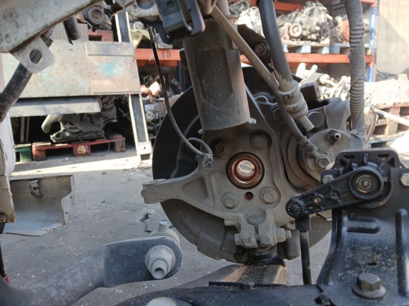 Recambio de mangueta delantera izquierda para ford mondeo v hatchback (ce) 2.0 tdci referencia OEM IAM   