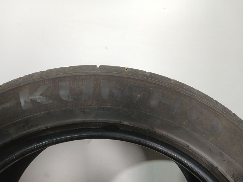 Recambio de pareja neumaticos para ford mondeo v hatchback (ce) 2.0 tdci referencia OEM IAM 235/50 ZR17-96Y KUMHO 96Y TURISMO