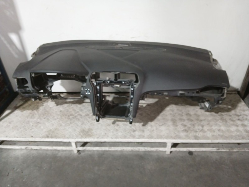 Recambio de salpicadero para ford mondeo v hatchback (ce) 2.0 tdci referencia OEM IAM DS73F04320AK - DS73F04290A  