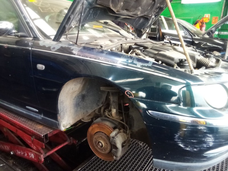 Recambio de aleta delantera derecha para rover 75 (rj) 2.0 cdt referencia OEM IAM   