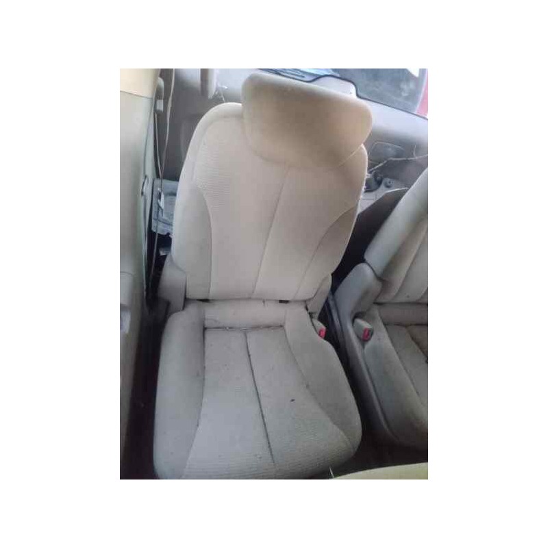 Recambio de enganche cinturon trasero derecho para kia carnival 2.9 crdi cat referencia OEM IAM  ULTIMA FILA 