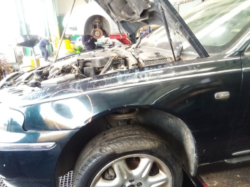 Recambio de aleta delantera izquierda para rover 75 (rj) 2.0 cdt referencia OEM IAM   