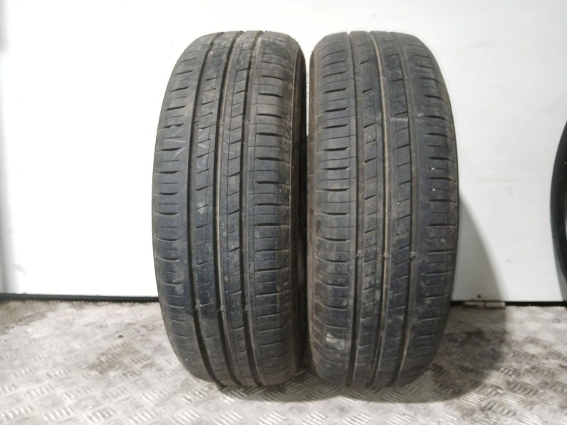 Recambio de pareja neumaticos para nissan micra iii (k12) 1.2 16v referencia OEM IAM 175/60R15 - 81H CATCHTFORS 81H - TURISMO