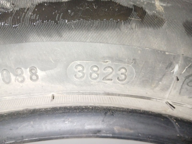 Recambio de pareja neumaticos para nissan micra iii (k12) 1.2 16v referencia OEM IAM 175/60R15 - 81H CATCHTFORS 81H - TURISMO