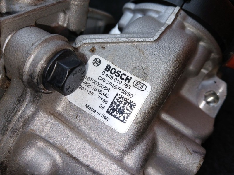 Recambio de bomba inyeccion para dacia duster (hm_) 1.5 dci 115 4x4 referencia OEM IAM 0445010763 - 167003606R - H8201636340 BOS