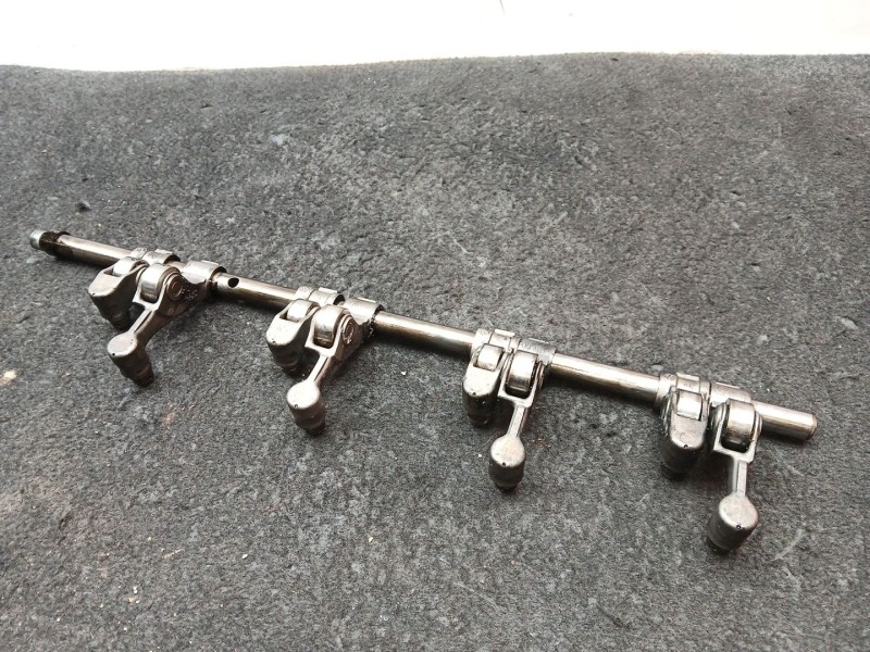 Recambio de eje balancines para skoda octavia berlina (1z3) 2.0 tdi referencia OEM IAM  JUEGO DE TAQUES 