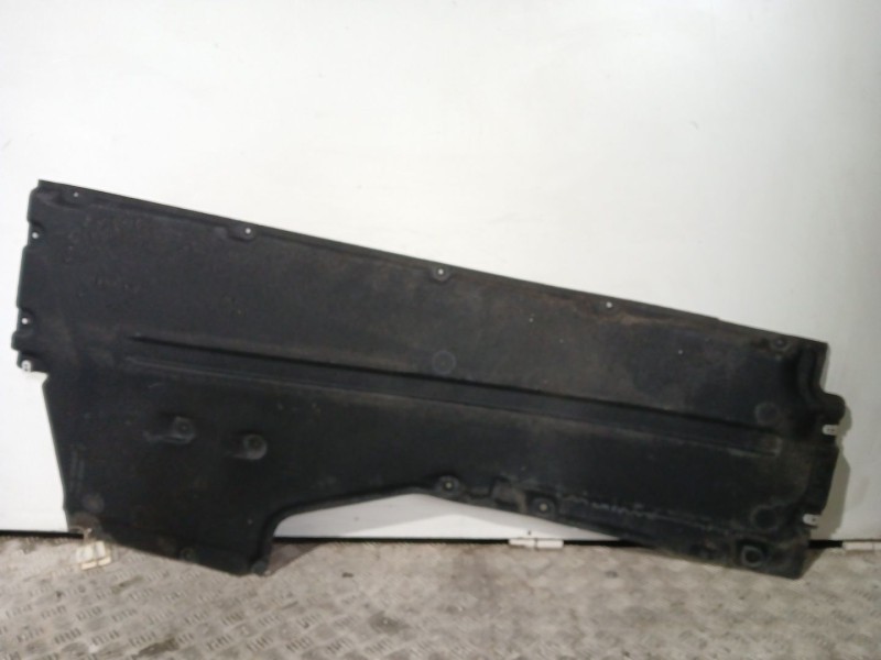 Recambio de cubrecarter para bmw 5 (g30, f90) 520 d referencia OEM IAM 51757351448 - 51757340778 LATERAL DRECHO 