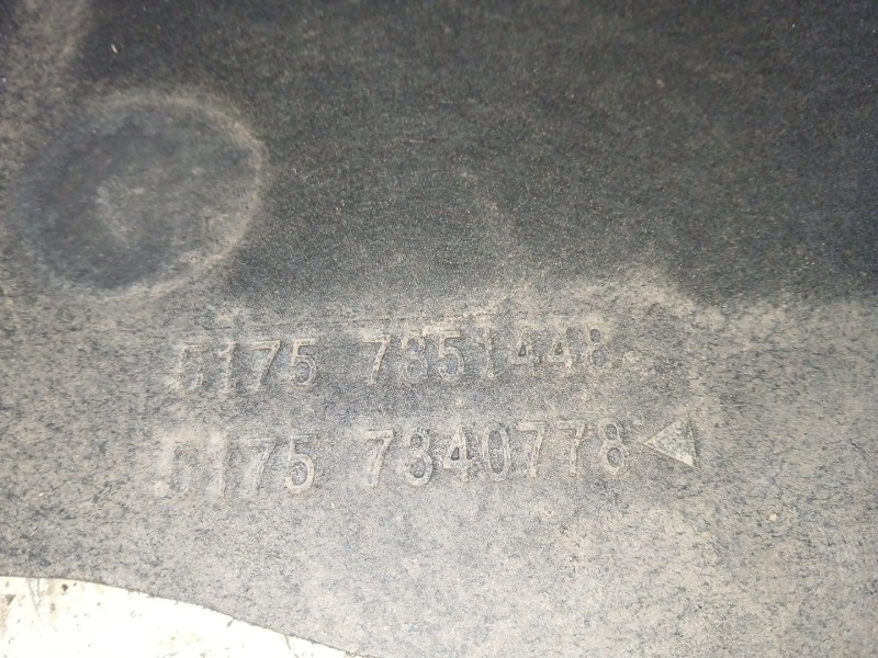 Recambio de cubrecarter para bmw 5 (g30, f90) 520 d referencia OEM IAM 51757351448 - 51757340778 LATERAL DRECHO 