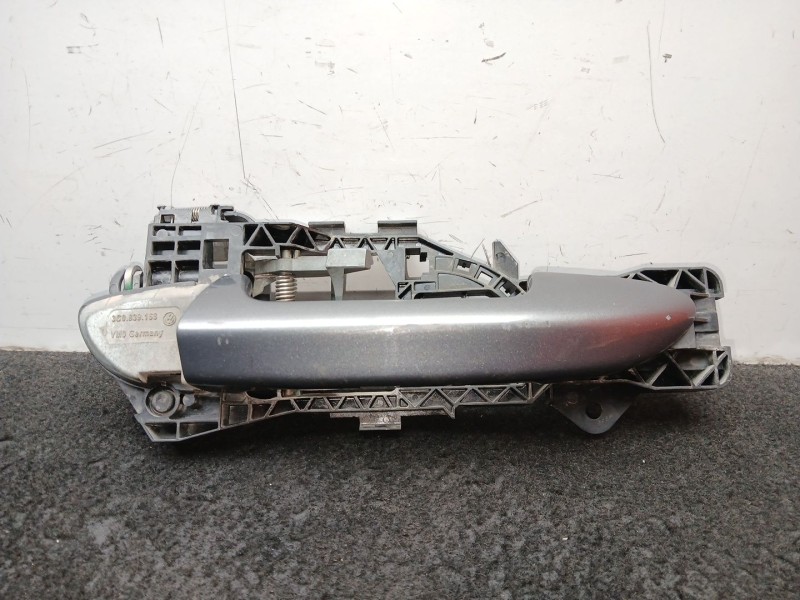 Recambio de maneta exterior delantera derecha para volkswagen passat b6 (3c2) 2.0 tdi 16v referencia OEM IAM 3C0837886E GRIS 