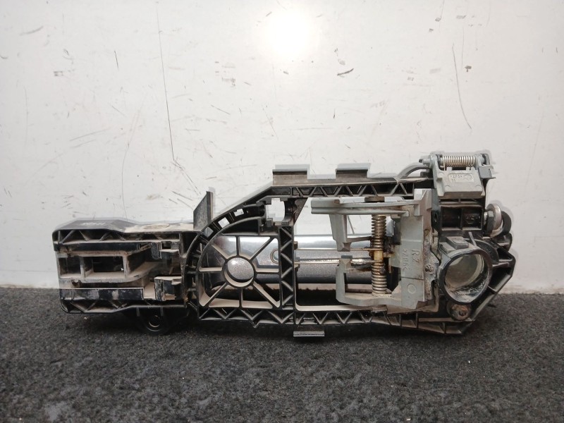 Recambio de maneta exterior delantera derecha para volkswagen passat b6 (3c2) 2.0 tdi 16v referencia OEM IAM 3C0837886E GRIS 