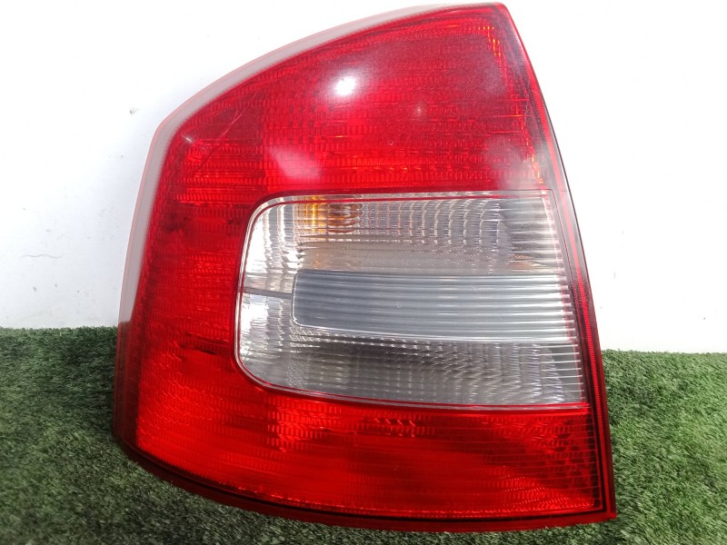 Recambio de piloto trasero izquierdo para skoda octavia ii (1z3) 1.6 tdi referencia OEM IAM 1Z5945095B - 1Z5945111B 09-13 VISTEO