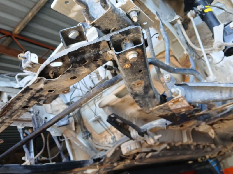 Recambio de puente delantero para dacia duster (hm_) 1.5 dci 115 4x4 referencia OEM IAM   