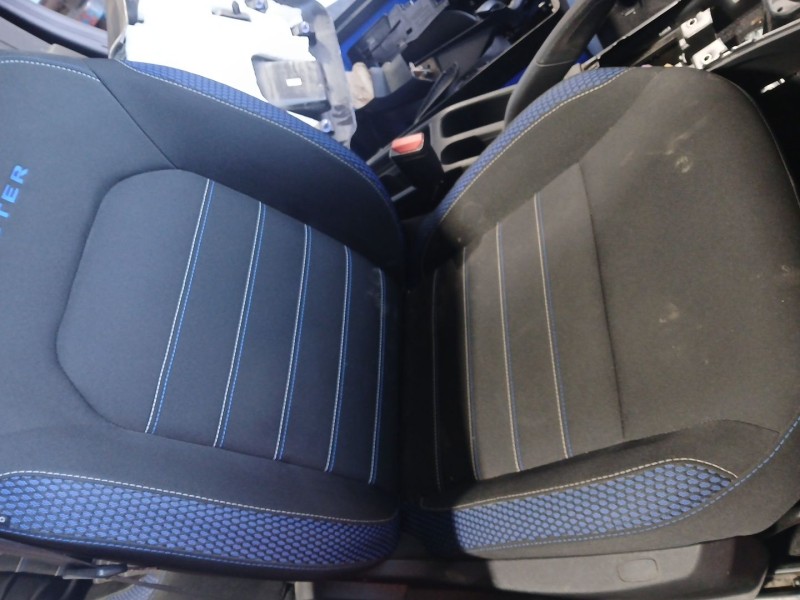 Recambio de asiento delantero derecho para dacia duster (hm_) 1.5 dci 115 4x4 referencia OEM IAM   