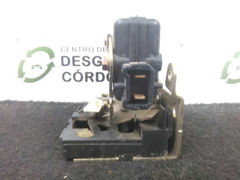 Recambio de cerradura puerta trasera derecha para iveco daily chasis- cabina (1999 =>) 2.3 hpi referencia OEM IAM  CON CIERRE EL