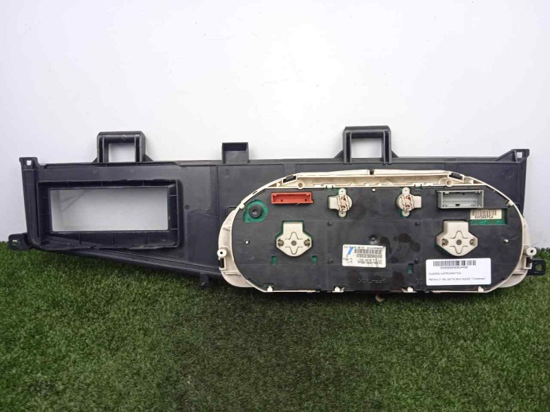Recambio de cuadro instrumentos para renault vel satis (bj0) 2.2 dci turbodiesel referencia OEM IAM 8200263365  
