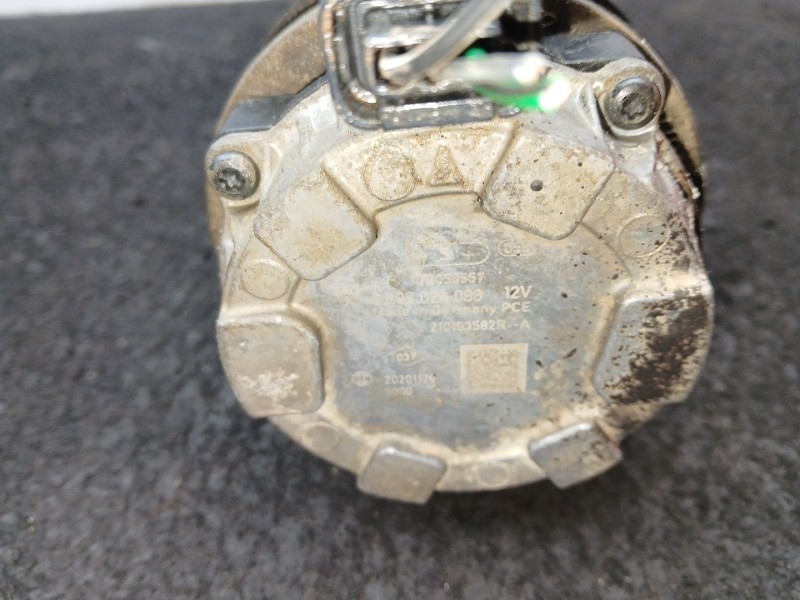 Recambio de bomba agua para dacia duster (hm_) 1.5 dci 115 4x4 referencia OEM IAM 0392024088 - 210103582R BOSCH 