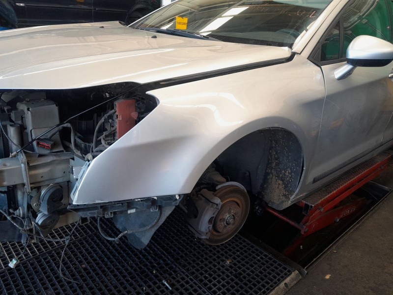 Recambio de aleta delantera izquierda para citroën c5 iii (rd_) 1.6 hdi 110 referencia OEM IAM   