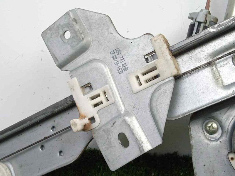 Recambio de elevalunas delantero derecho para dacia duster 1.5 dci diesel cat referencia OEM IAM  ELECTRICO - 2.PINES 