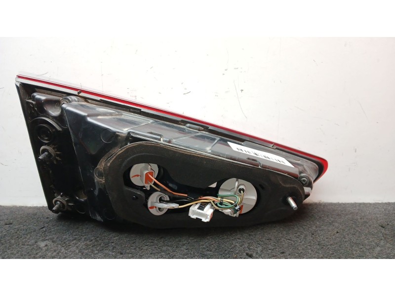 Recambio de piloto trasero derecho interior para hyundai tucson (tl, tle) 1.6 gdi referencia OEM IAM 92404D7500  