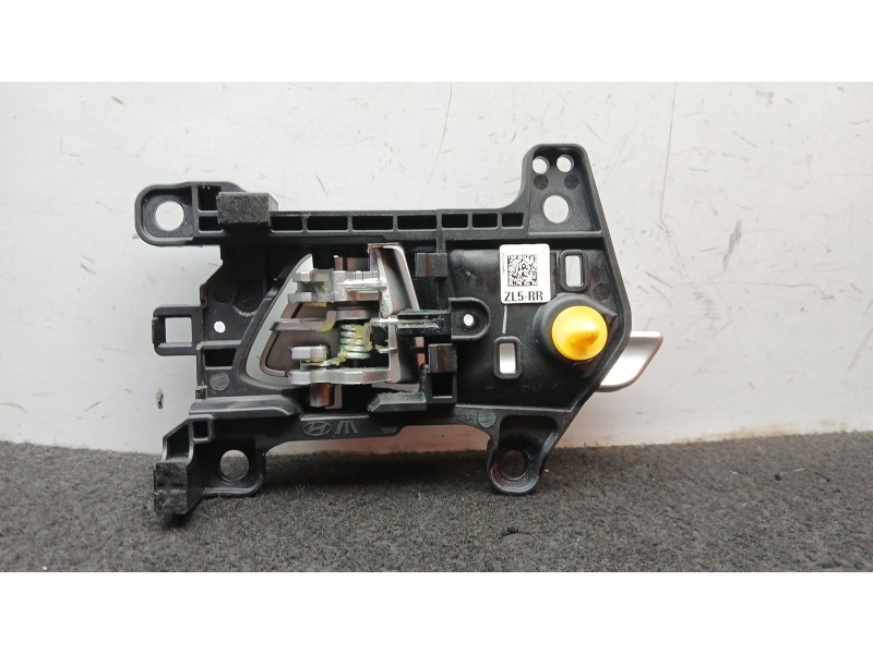 Recambio de maneta interior trasera derecha para hyundai tucson (tl, tle) 1.6 gdi referencia OEM IAM ZL5RR  