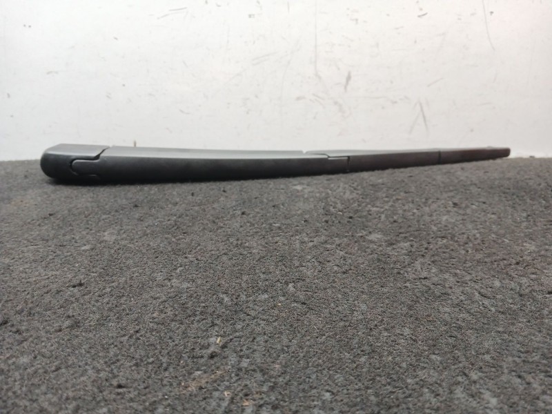 Recambio de brazo limpia trasero para hyundai tucson (tl, tle) 1.6 gdi referencia OEM IAM .  