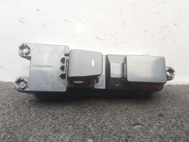 Recambio de mando elevalunas trasero izquierdo para hyundai tucson (tl, tle) 1.6 gdi referencia OEM IAM 93580D3031  