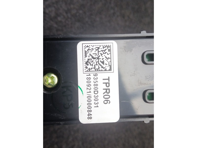 Recambio de mando elevalunas trasero izquierdo para hyundai tucson (tl, tle) 1.6 gdi referencia OEM IAM 93580D3031  