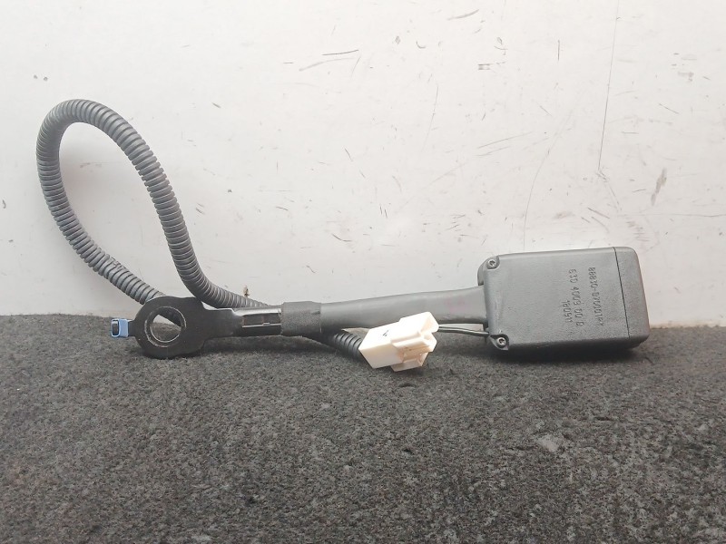 Recambio de enganche cinturon delantero izquierdo para hyundai tucson (tl, tle) 1.6 gdi referencia OEM IAM 88830D7000 - 63040090