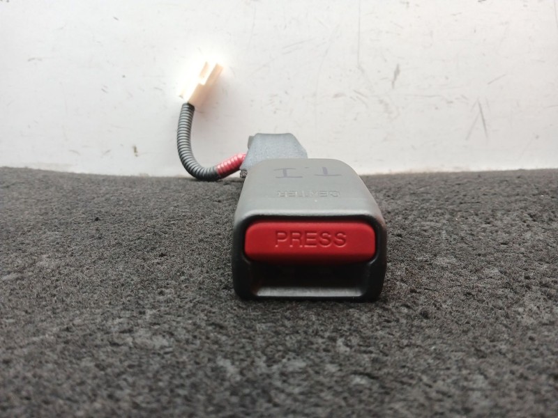 Recambio de enganche cinturon trasero izquierdo para hyundai tucson (tl, tle) 1.6 gdi referencia OEM IAM 89860D7000TRY - 6321145