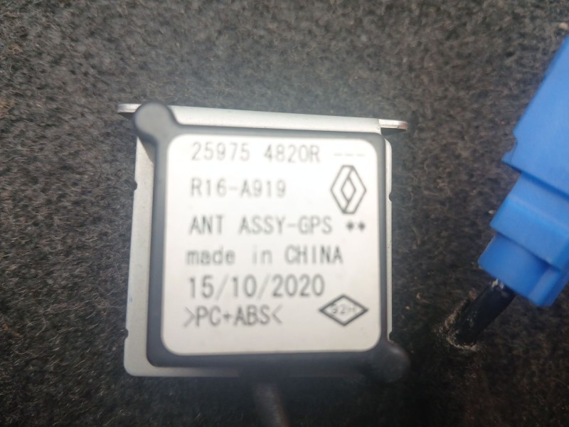 Recambio de antena para dacia duster (hm_) 1.5 dci 115 4x4 referencia OEM IAM 259754820R  