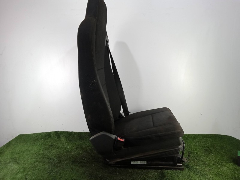 Recambio de asiento delantero izquierdo para mercedes-benz atego 1321 ls 4x2 referencia OEM IAM SIN REFERENCIA  