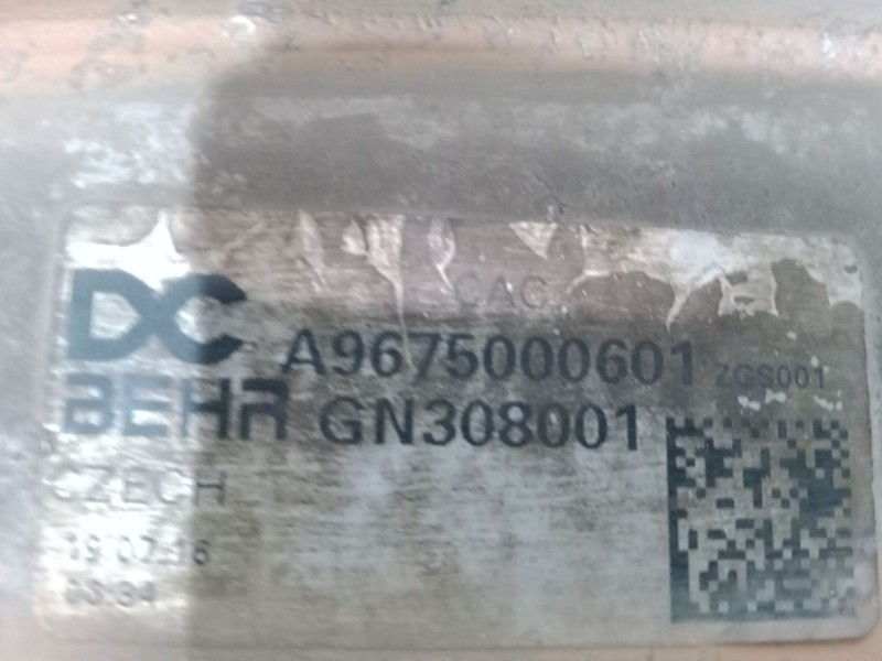 Recambio de intercooler para mercedes-benz atego 1321 ls 4x2 referencia OEM IAM A9675000601 700X540X55 