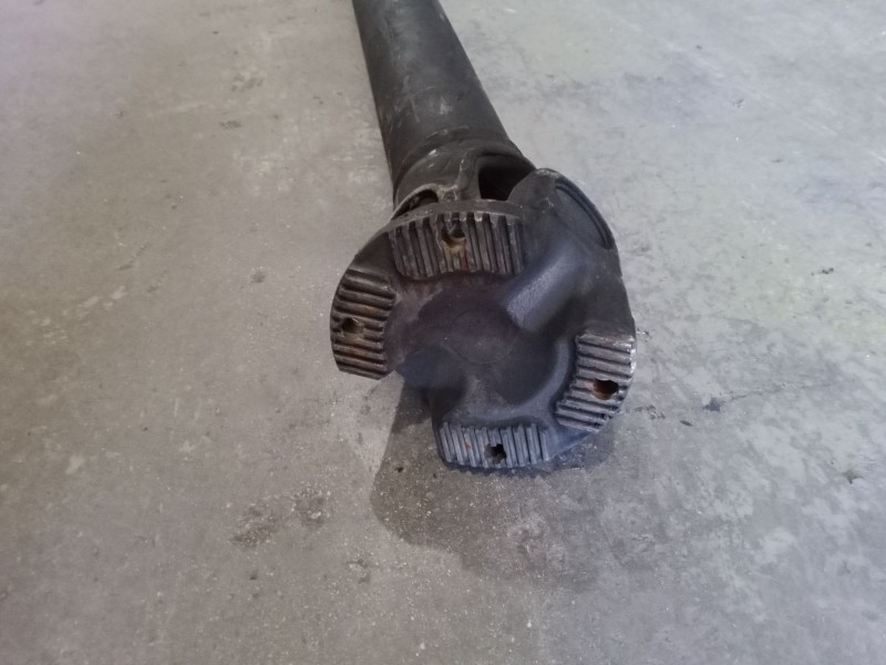 Recambio de transmision central para mercedes-benz atego 1321 ls 4x2 referencia OEM IAM SIN REFERENCIA L2800MM - DISTANCIA.TORNI