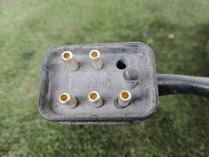 Recambio de motor limpia delantero para mercedes-benz clase c (w202) berlina 2.5 diesel cat referencia OEM IAM 40387712V - 20282