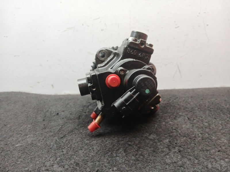 Recambio de bomba inyeccion para opel vectra c (z02) 1.9 cdti (f69) referencia OEM IAM 0445010097 - 0055204599 BOSCH 