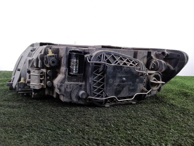 Recambio de faro derecho para volvo s40 ii (544) d2 referencia OEM IAM 31299584 07-12 HALOGENO