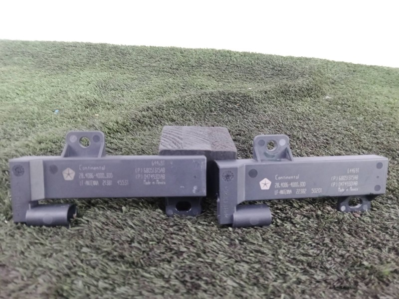 Recambio de antena para jeep compass (mp, m6, mv, m7) 1.4 multiair 4x4 referencia OEM IAM 68051315AB - 04749301AB 2.PINES CONTIN