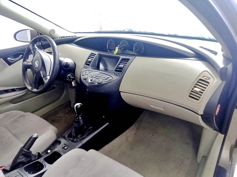 nissan primera hatchback (p12) del año 2003