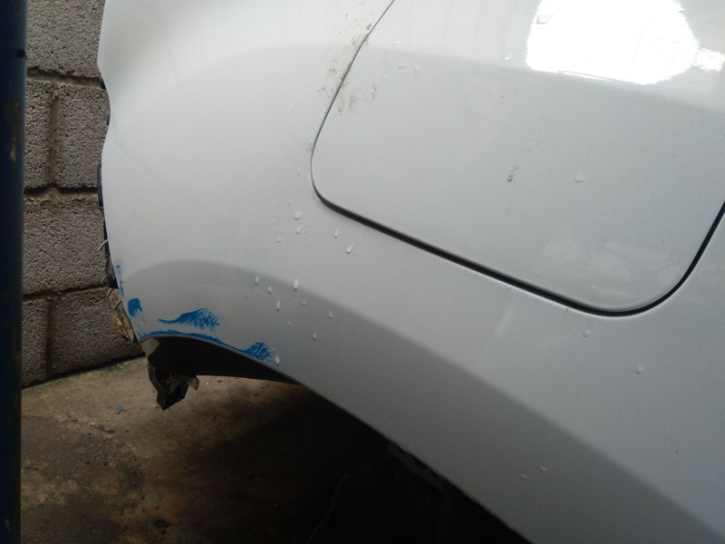 Recambio de aletin trasero derecho para dacia duster (hm_) 1.5 dci 115 4x4 referencia OEM IAM   