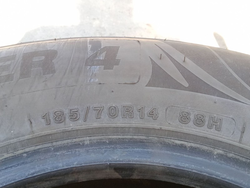 Recambio de pareja neumaticos para opel corsa d (s07) 1.3 cdti (l08, l68) referencia OEM IAM 185/70R14-88H 88H - TURISMO MICHELI