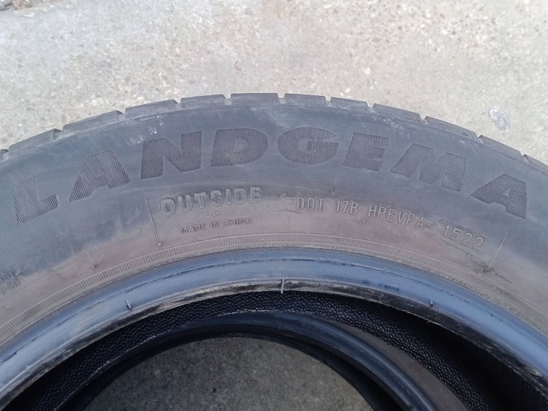 Recambio de pareja neumaticos para nissan primera hatchback (p12) 1.9 dci referencia OEM IAM 205/60R16-92V 92V - TURISMO LADGEMA