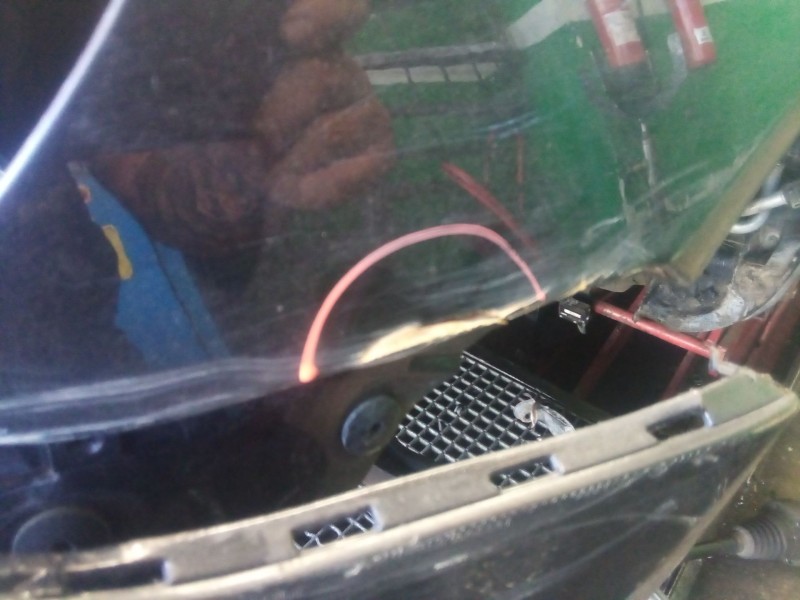 Recambio de aleta delantera izquierda para volkswagen touareg (7la, 7l6, 7l7) 2.5 r5 tdi referencia OEM IAM   