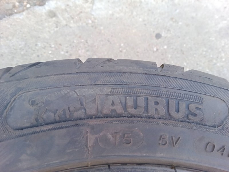 Recambio de pareja neumaticos para citroën xsara (n1) 2.0 hdi 90 referencia OEM IAM 195/55R15-85V 85V - TURISMO TAURUS HIGH