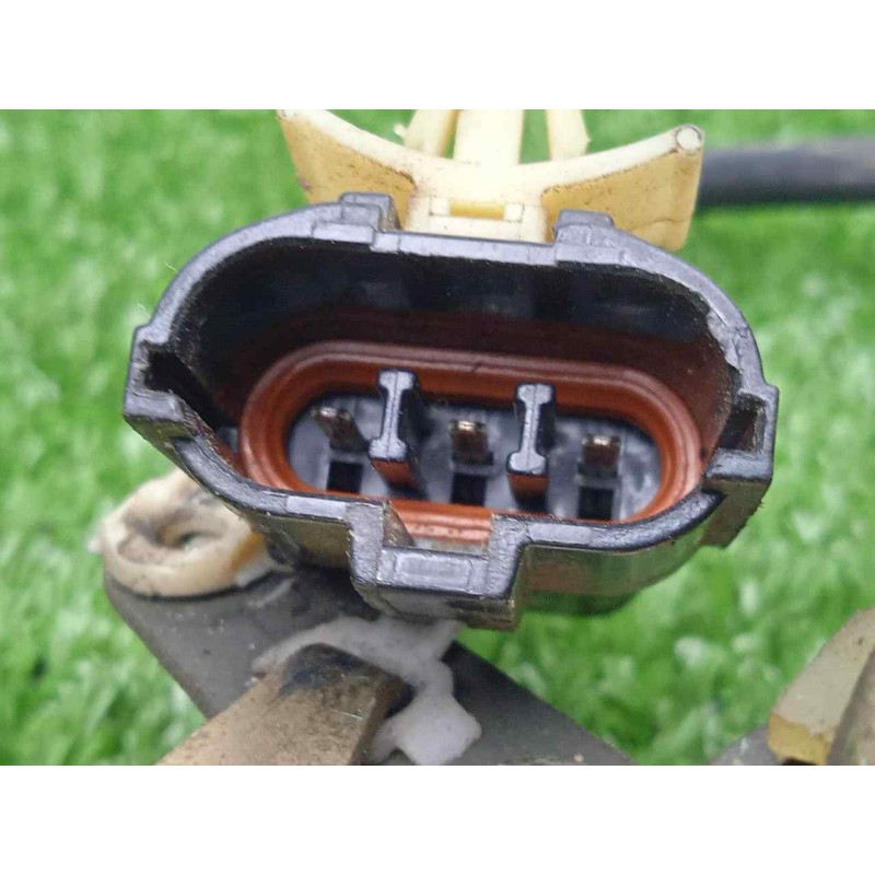 Recambio de cerradura puerta delantera izquierda para mitsubishi galloper (hyundai) 2.5 turbodiesel referencia OEM IAM  3.PUERTA