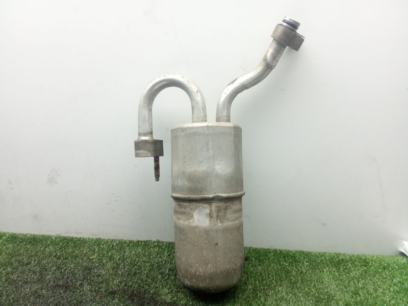Recambio de botella secante aire acondicionado para dodge caliber 2.0 16v crd cat referencia OEM IAM 05058261AE  