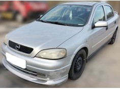 opel astra g sedán (t98) del año 2001 2