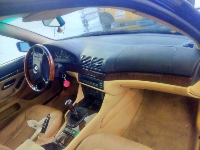 bmw 5 (e39) del año 2003