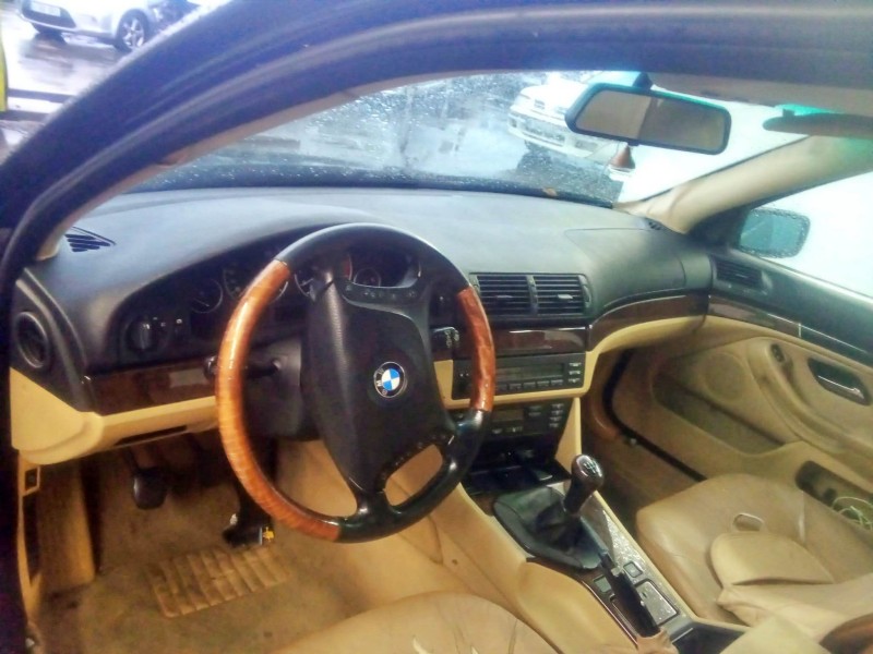 bmw 5 (e39) del año 2003