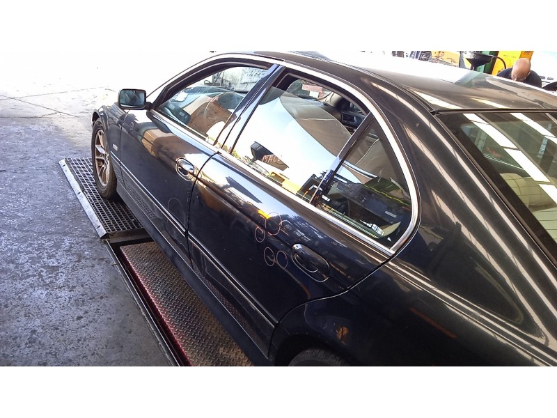 Recambio de puerta trasera izquierda para bmw 5 (e39) 525 d referencia OEM IAM   